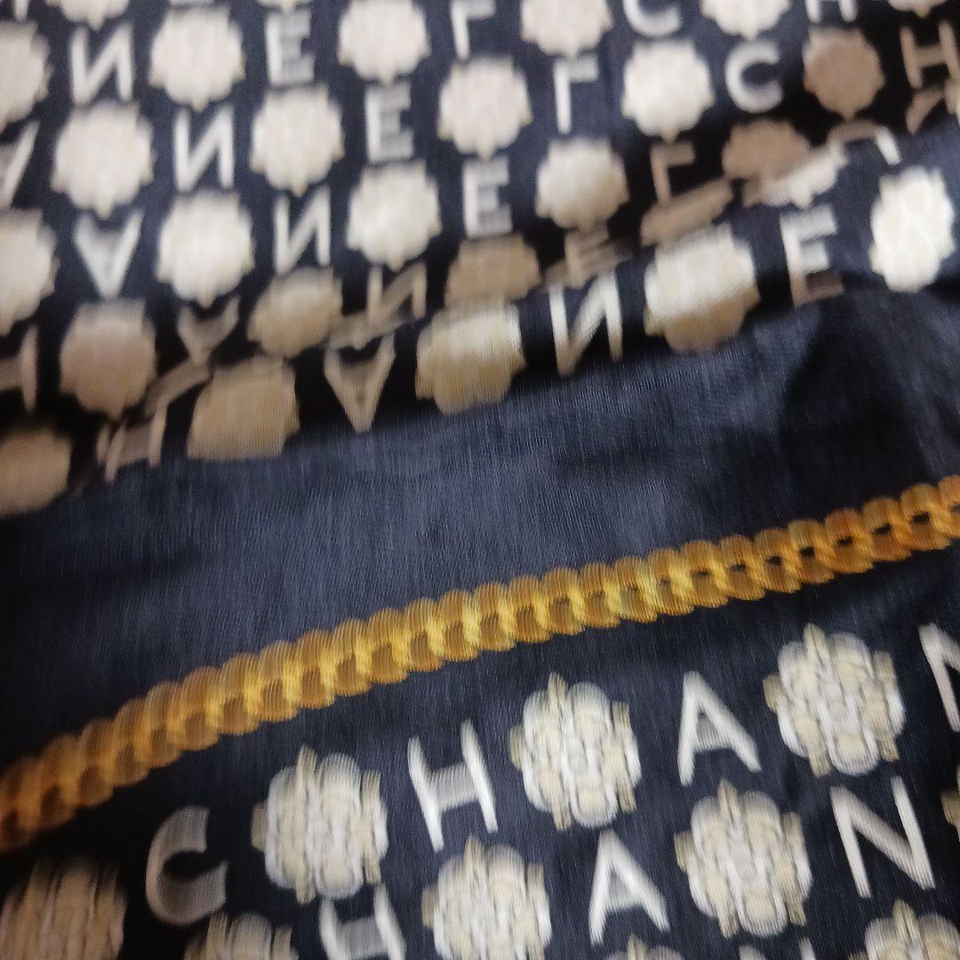 CHANEL シルク　ミニ スカーフ