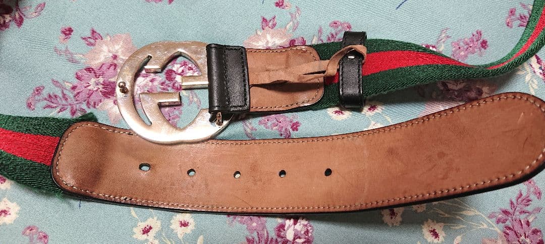 GUCCI 緑赤ストライプ ベルト