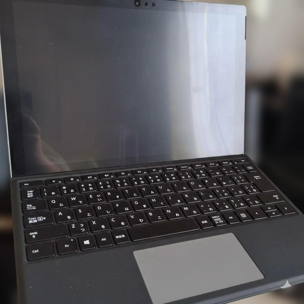 Surface Pro 第 5 世代　　Surface dock セット　付き