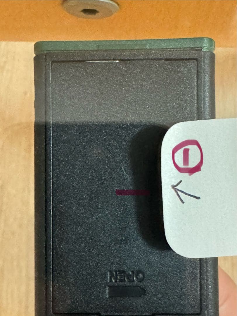 ペガサスダイニングテーブル/デザイナー家具/4人がけ/ガラステーブル