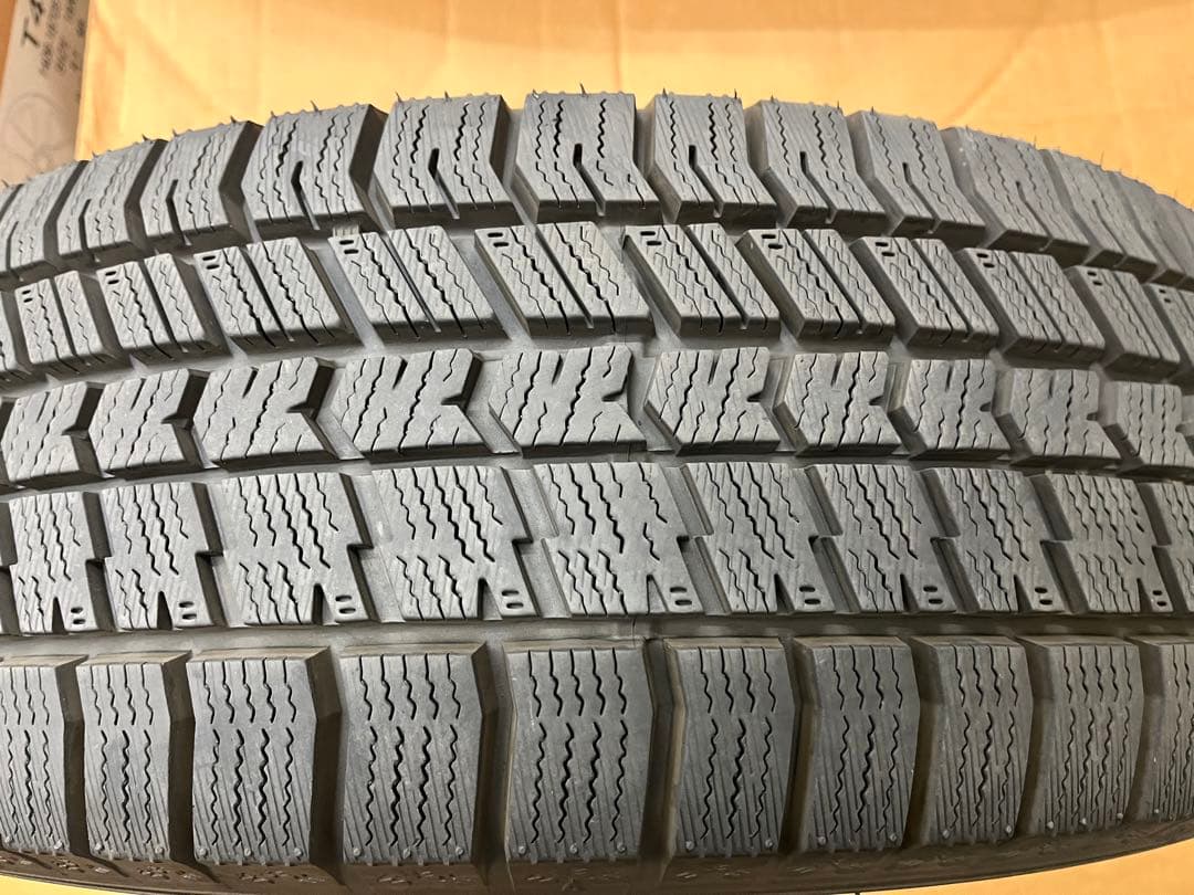 2021年製 グッドイヤー 中古冬タイヤ 205/65R16 2本セット
