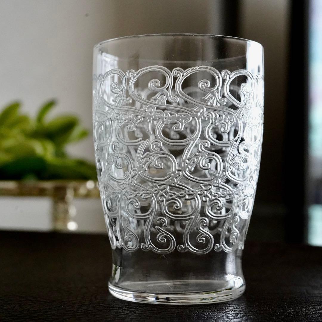 静謐なる曲線美オールドバカラ ローハンモデル《グヴュ》タンブラー グラス B
