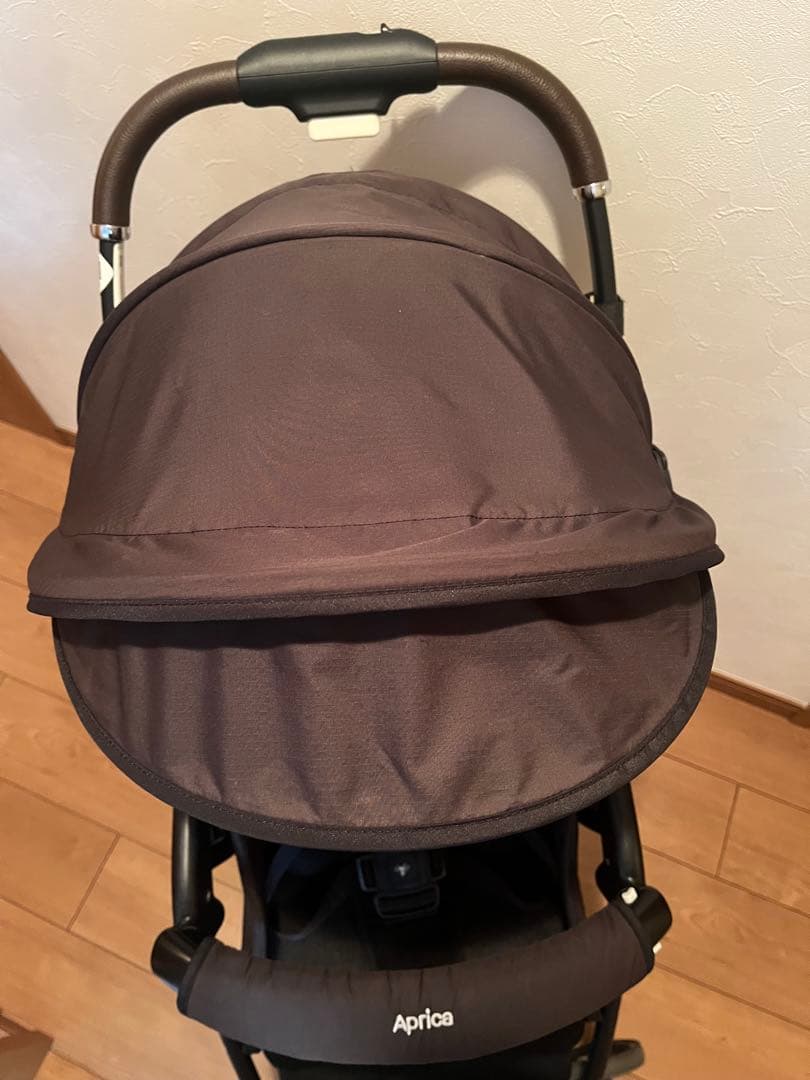 アップリカ　マジカルエアーフリー　レインカバー付き