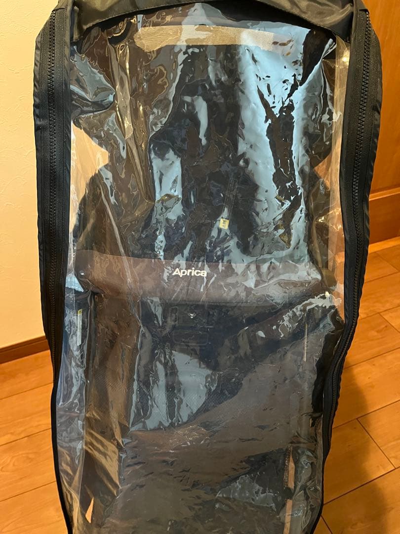 アップリカ　マジカルエアーフリー　レインカバー付き