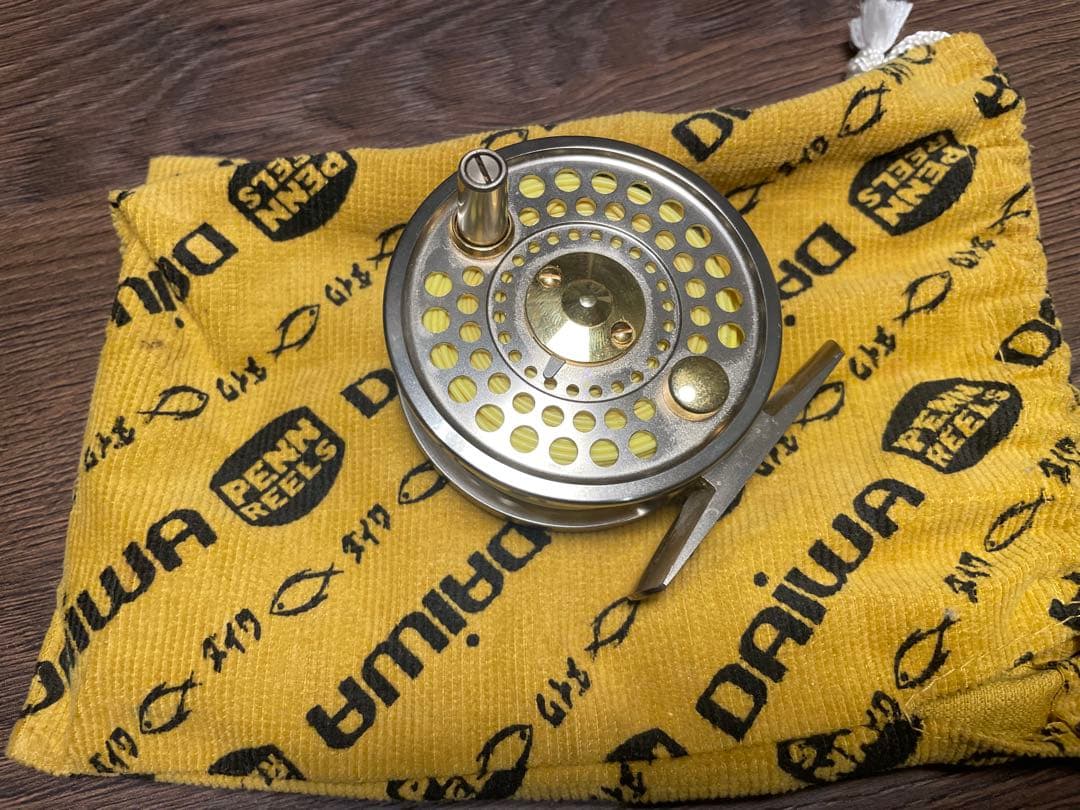 コーヒーみるみる　Daiwa Alltmor 100D 収納袋付き