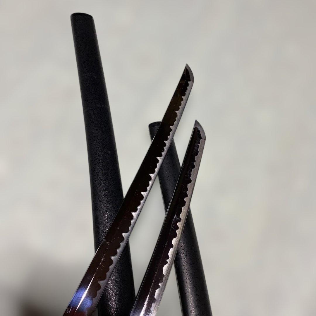 格安模造刀大小２本 濃緑柄 龍彫透し丸鍔 黒梨地鞘