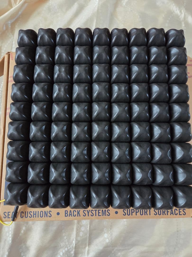 ROHO 椅子用クッション 黒