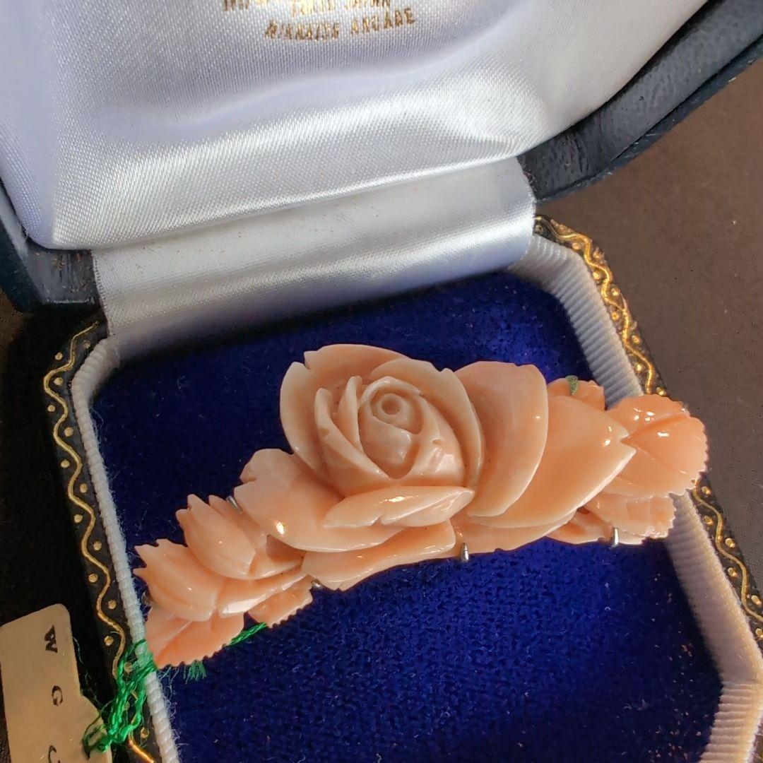 ✨スポーツの日セール✨帯留めネックレス、本珊瑚の帯留め＆螺旋カットの本珊瑚トップ