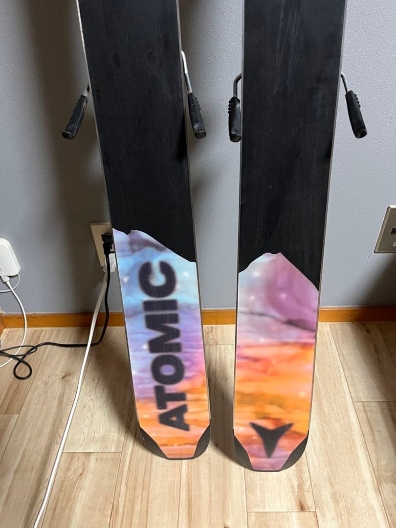 スキー板　ATOMIC BENT CHETLER 100