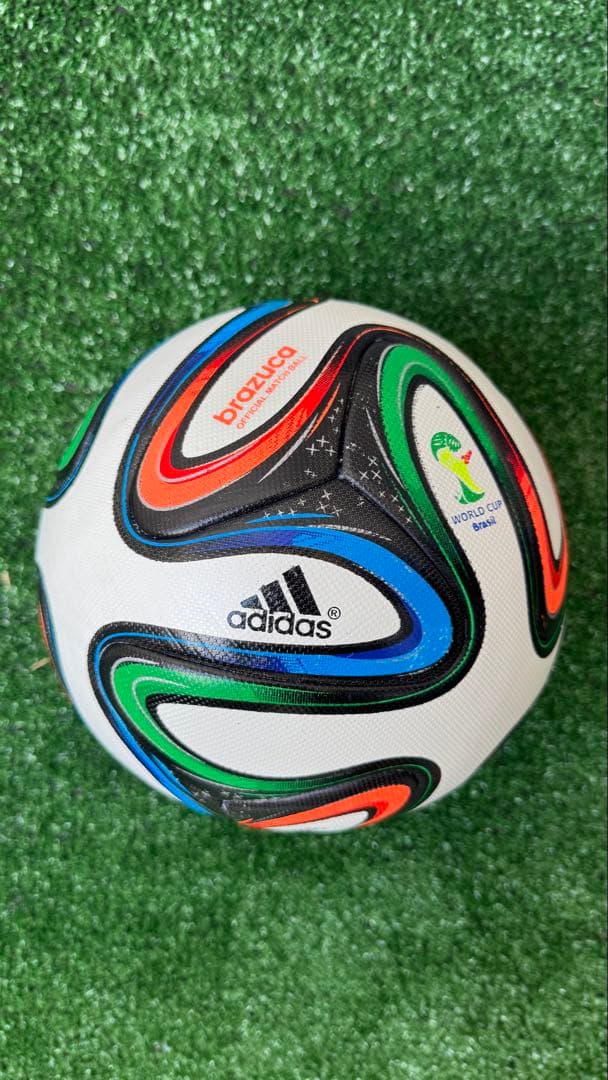 adidas Brazuca サッカーボール 2014