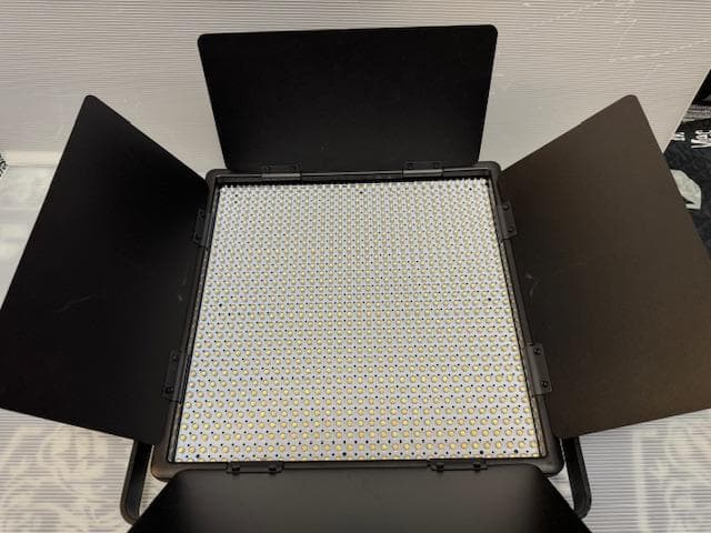 GODOX LEDライト LED1000Bi II +１灯　合計2塔　収納付