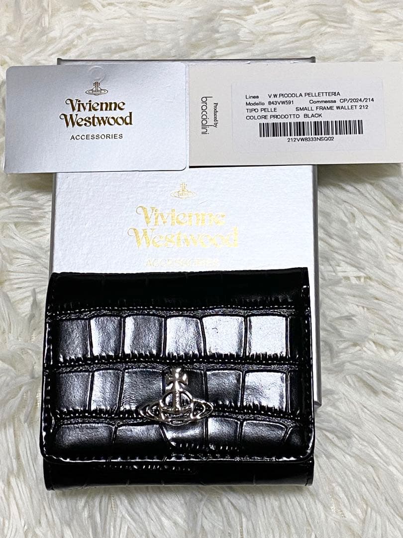 大人気⭐︎Vivienne Westwood 三つ折り財布