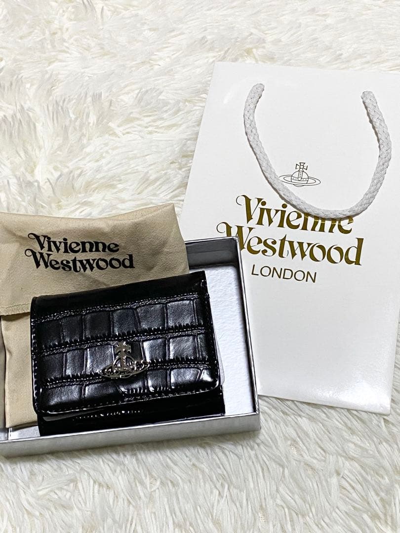 大人気⭐︎Vivienne Westwood 三つ折り財布
