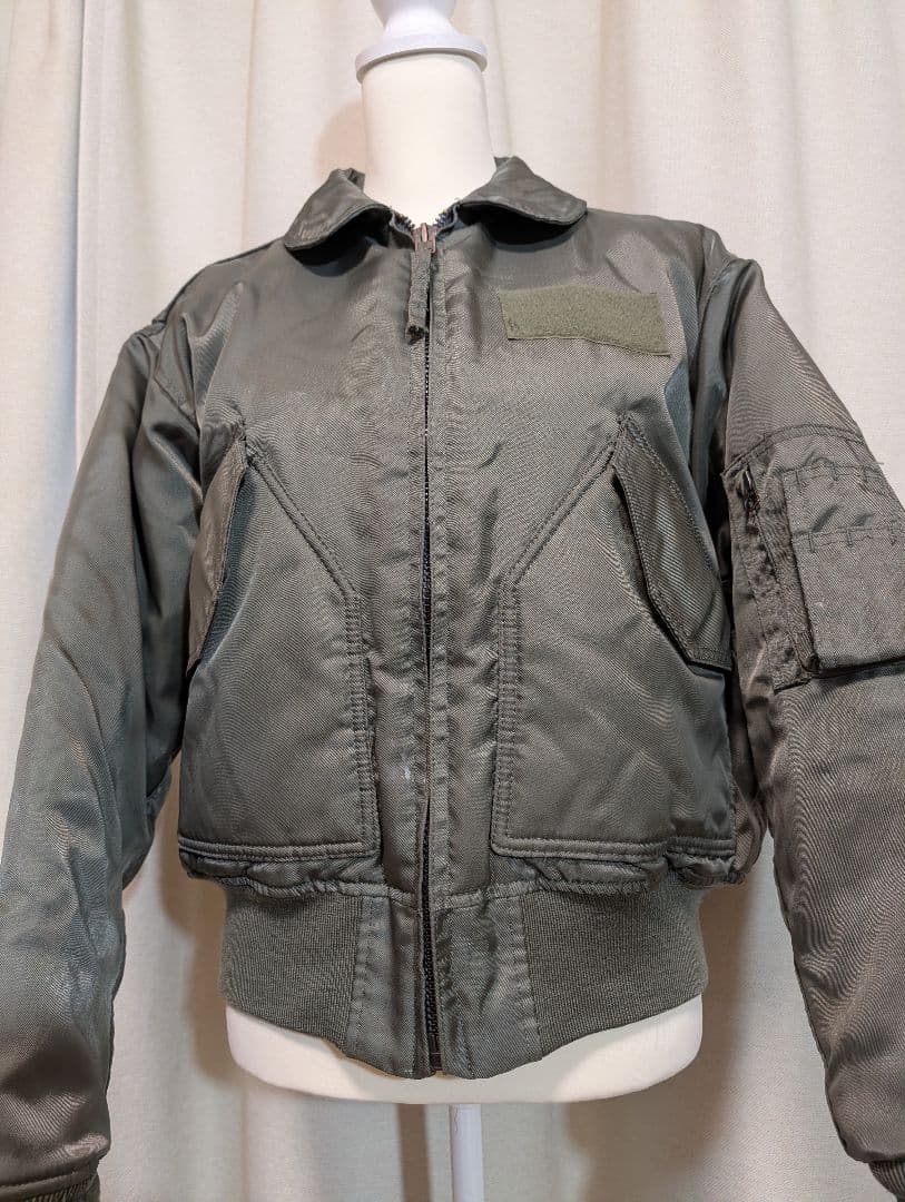ひ*ろ様 本物 CWU-45/P フライトジャケット Mサイズ相当