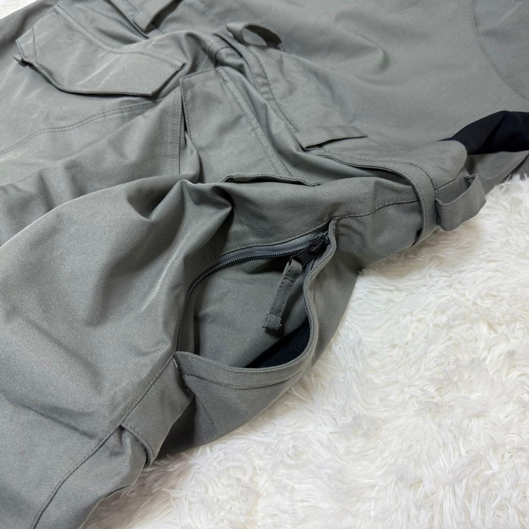 美品 ボルコム スノーボード ビブパンツ グレー M【E-52】