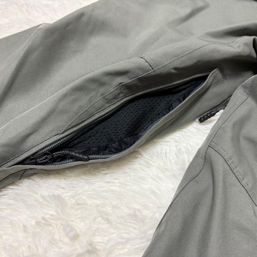 美品 ボルコム スノーボード ビブパンツ グレー M【E-52】