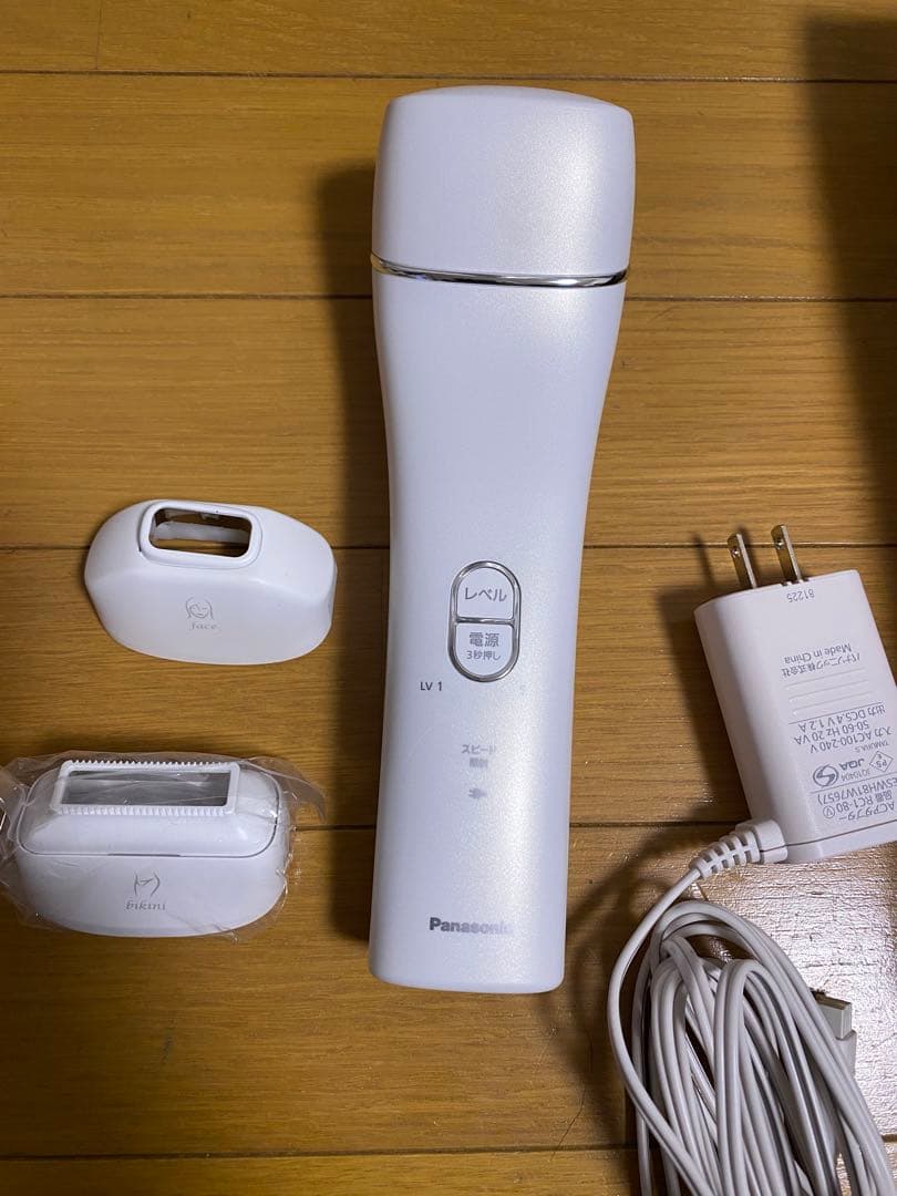 Panasonic 光エステES-WH96 美容器 美品即購入可【今だけ値下げ】