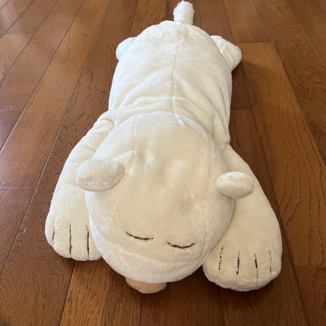 ニトリ　シロクマ　抱き枕
