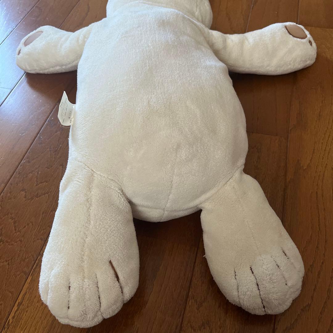 ニトリ　シロクマ　抱き枕