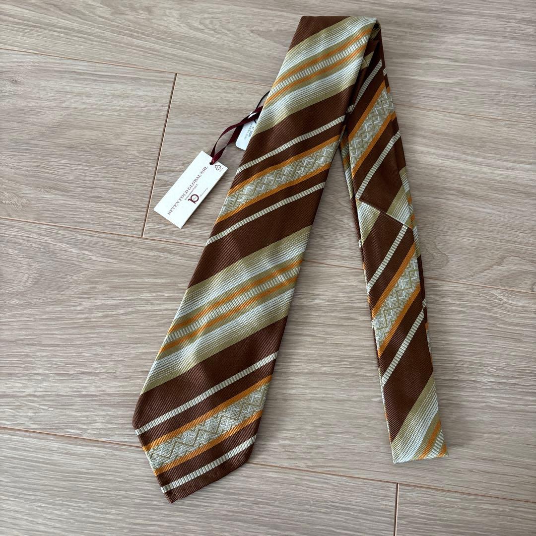 t*r様 タグ付き未使用品！Atto Vannucci ジャガードシルクセッテピ