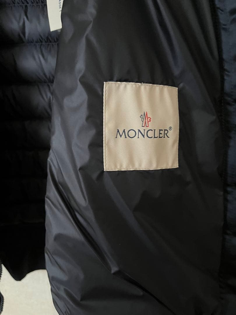 MONCLER AMARANTEダウンベスト　 NAVY
