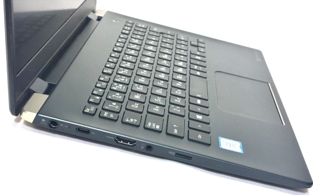 秋*葉様 外見美品 OS ストレージなし 薄型 13型 dynabook G83