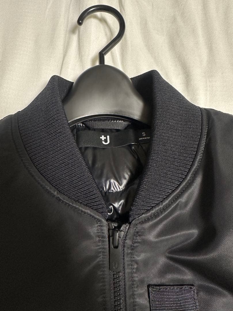 UNIQLO+J ハイブリッドダウンオーバーサイズMA－1