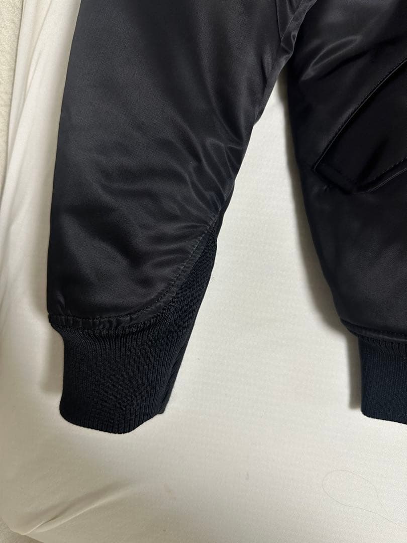 UNIQLO+J ハイブリッドダウンオーバーサイズMA－1