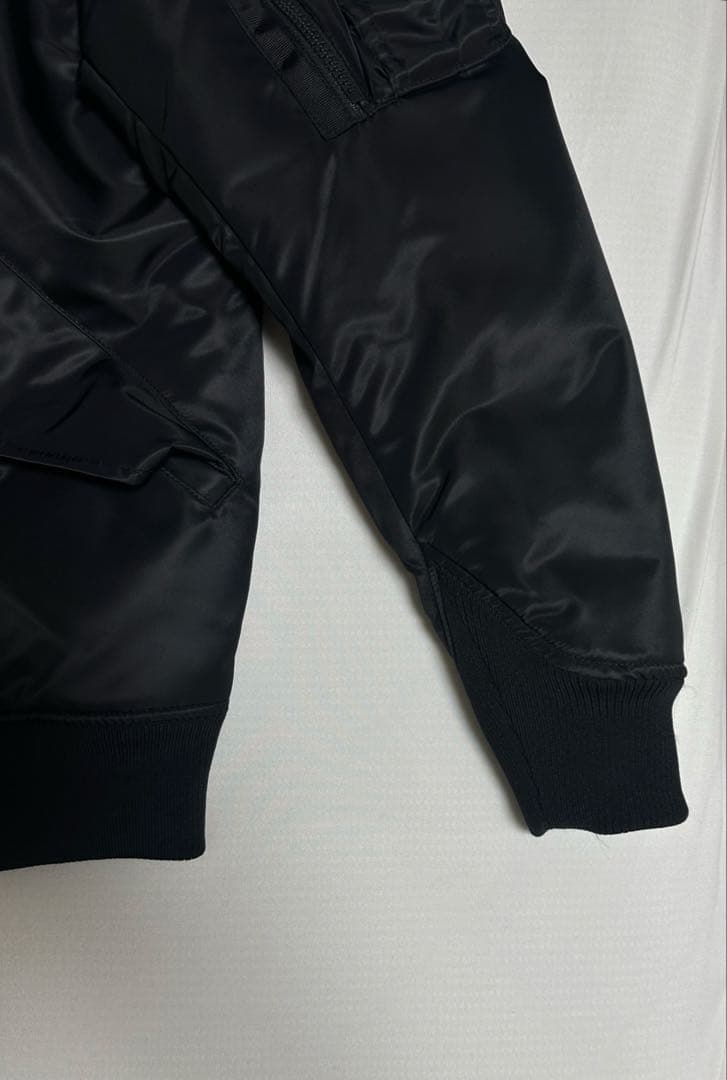 UNIQLO+J ハイブリッドダウンオーバーサイズMA－1