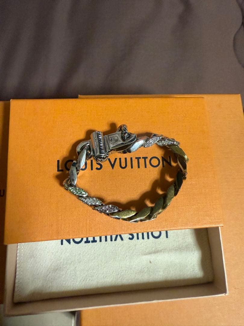Louis Vuitton チェーンブレスレット