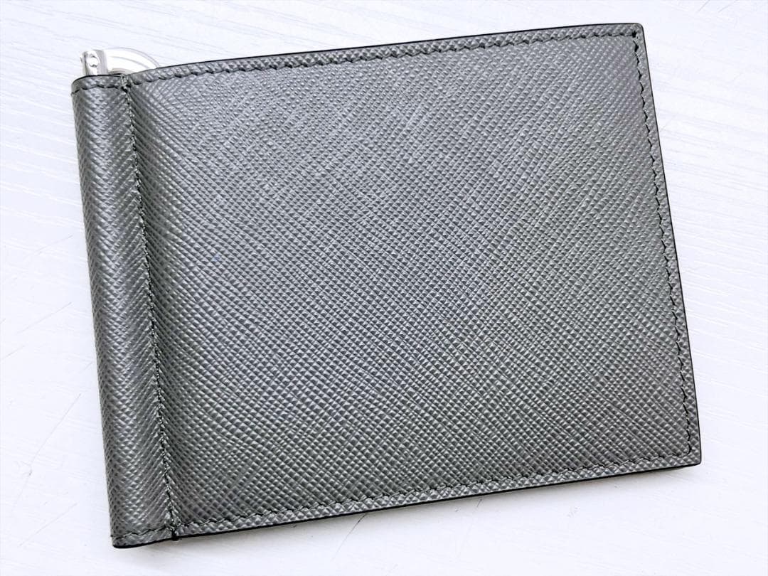 未使用保管　PRADA　プラダ　ロゴ　サフィアーノ　マネークリップ　2MN077