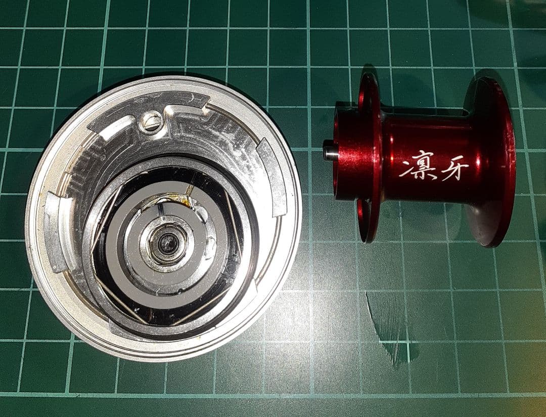 ダイワ ミリオネア凛牙103 SLC ハンドルカスタム