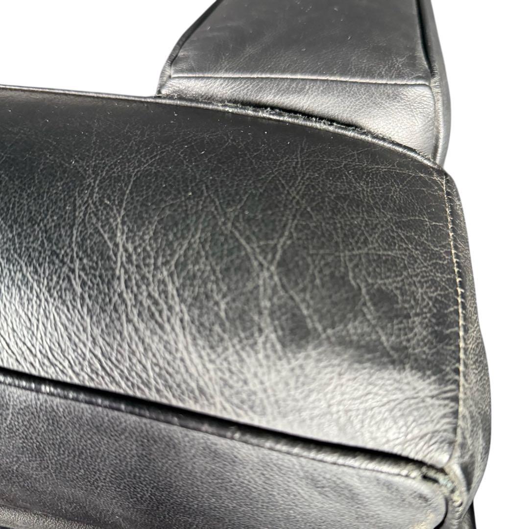 HR730 【本総革】ル・コルビジェ LC2 リプロダクト　シングルソファ