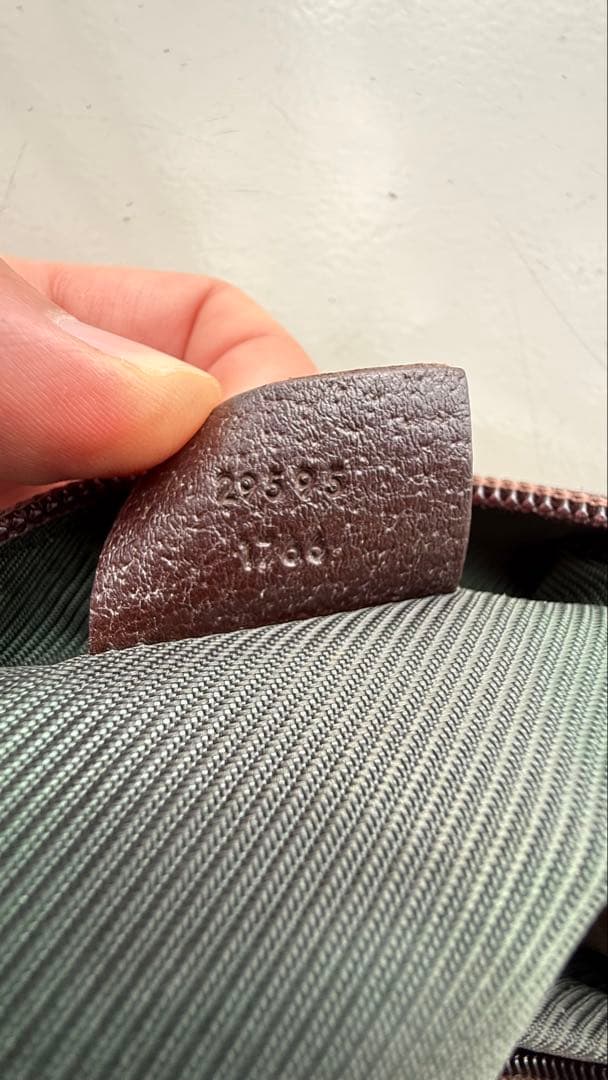 GUCCI GGパターン ベージュポーチ未使用