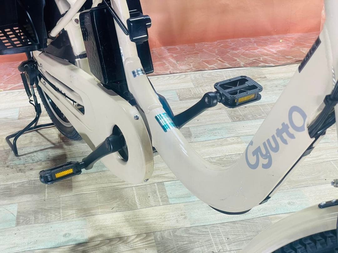 ラクイック付き2023年ギュットクルームR・EX⭐️電動アシスト自転車Y3295