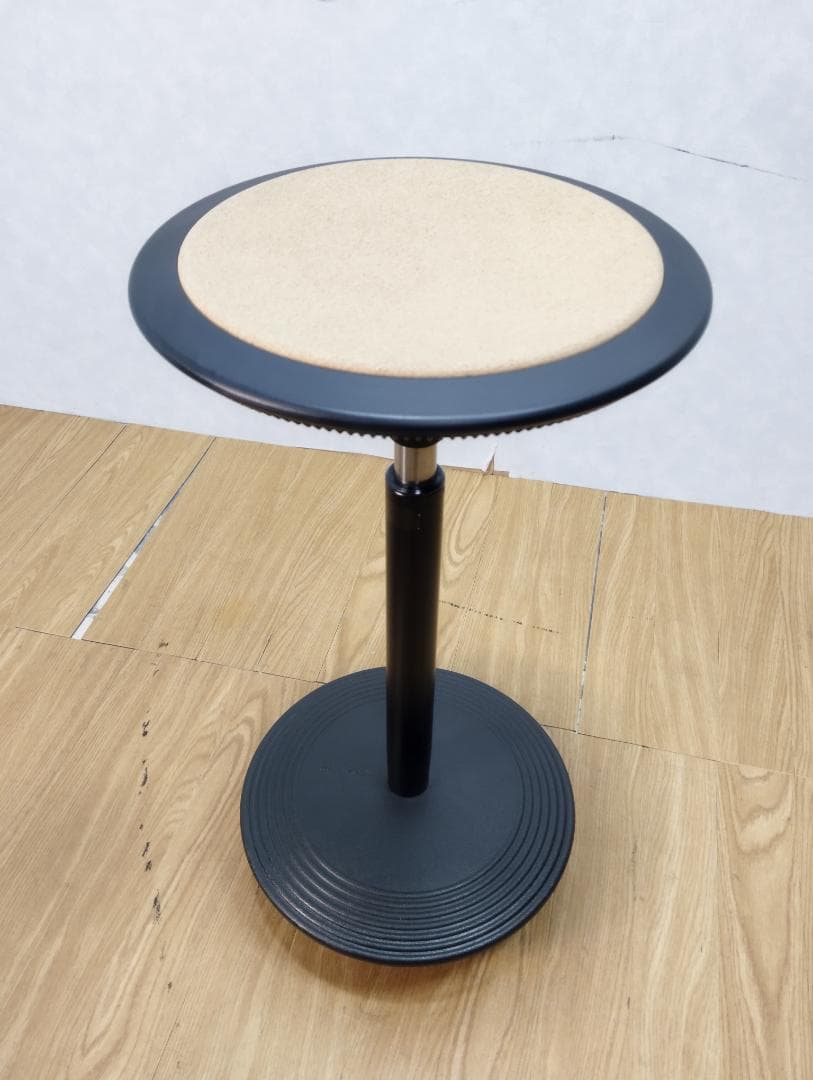 K◇1079 Wilkhahn ハーフシーティングチェア Stitz コルク