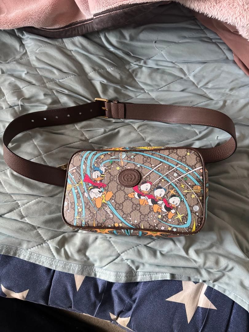 Gucci ディズニーボディバッグ
