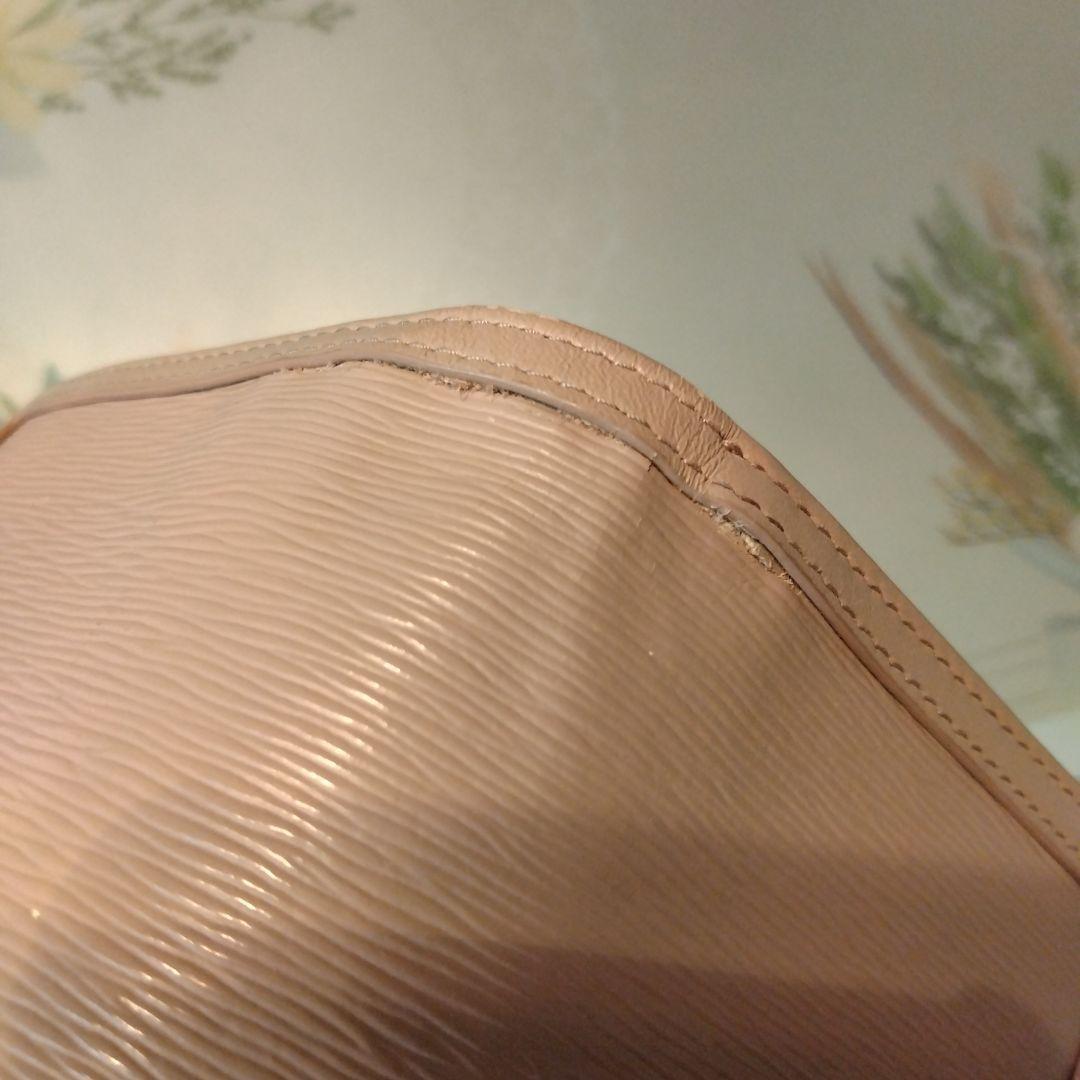 PRADA 二つ折り財布 リボン　ピンクベージュ