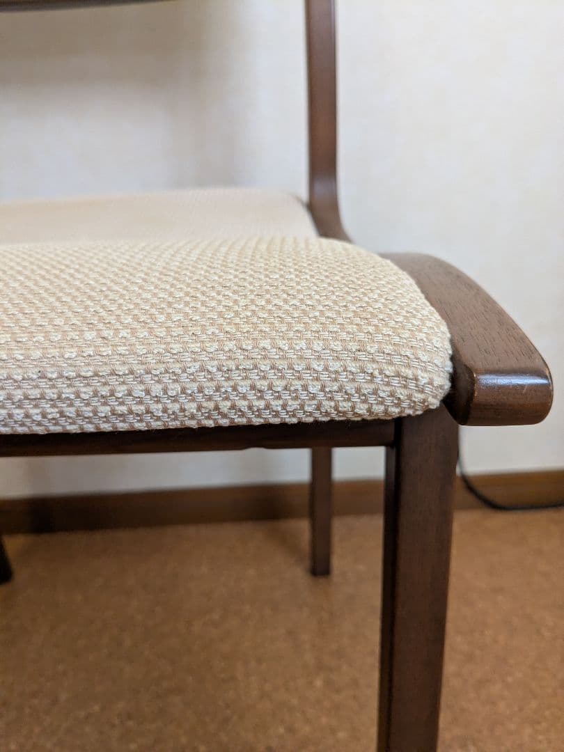 冨士ファニチア製　木製チェア 茶色