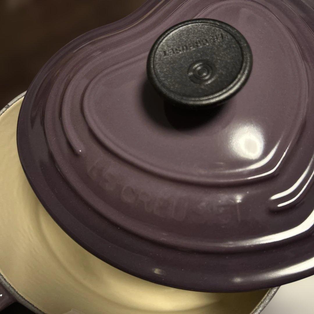 未使用品　LE CREUSET ハート型鍋 パープル