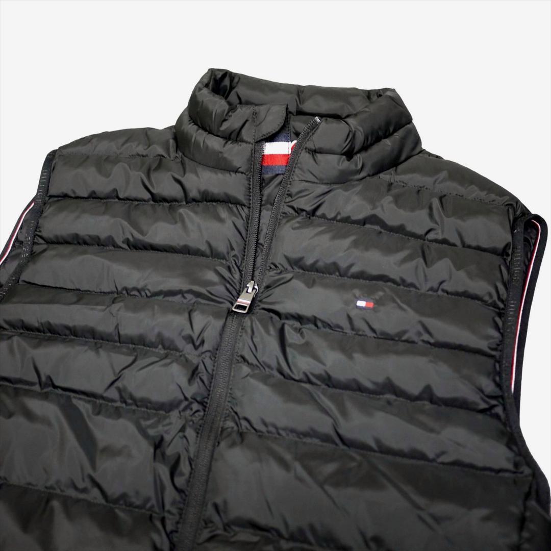 新品 トミーヒルフィガー THPROTECT 軽量 耐水 中綿 ベスト L 黒
