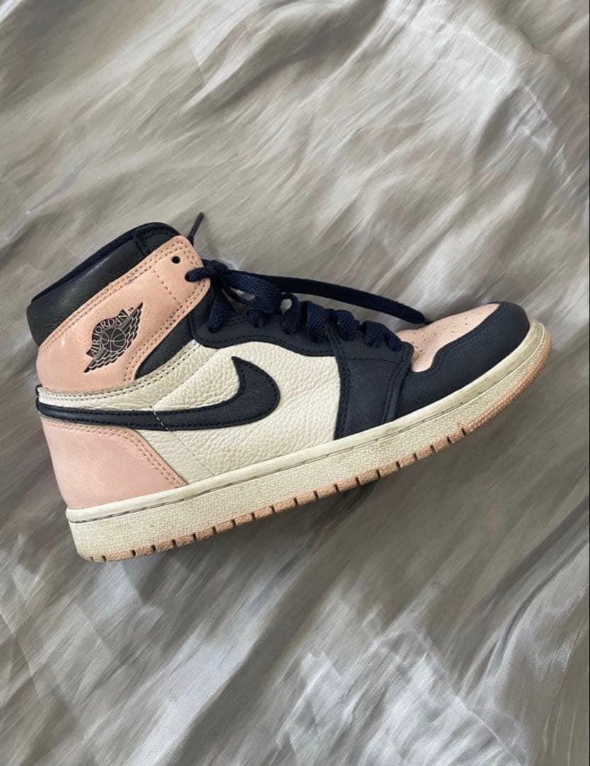 NIKE (ナイキ) ウィメンズ エアジョーダン1 ハイスニーカー