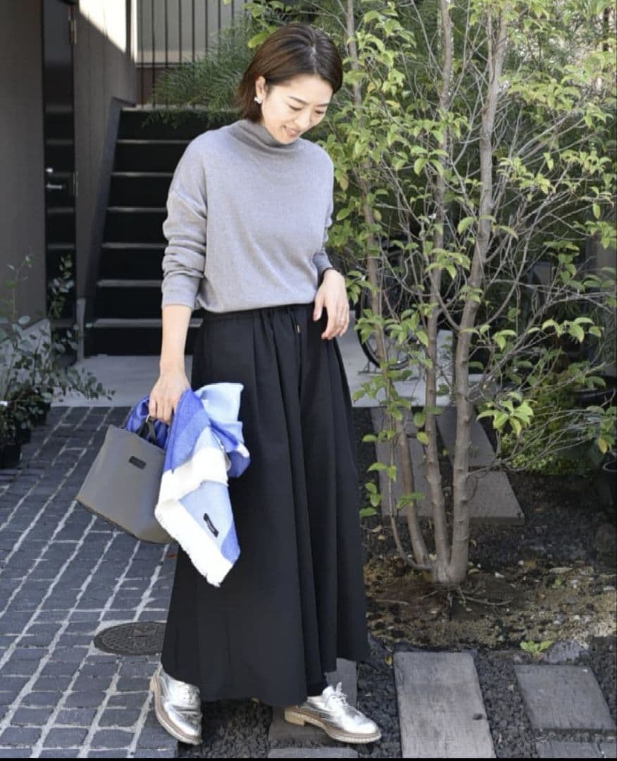 ■美品 OUR 洗える きれいめタートルニット プルオーバー