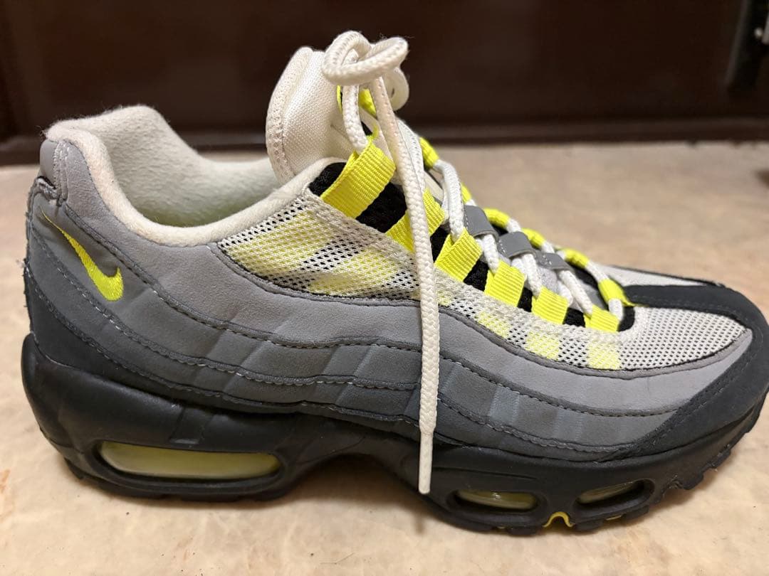 美品　Nike Air Max 95 イエローグラデーション