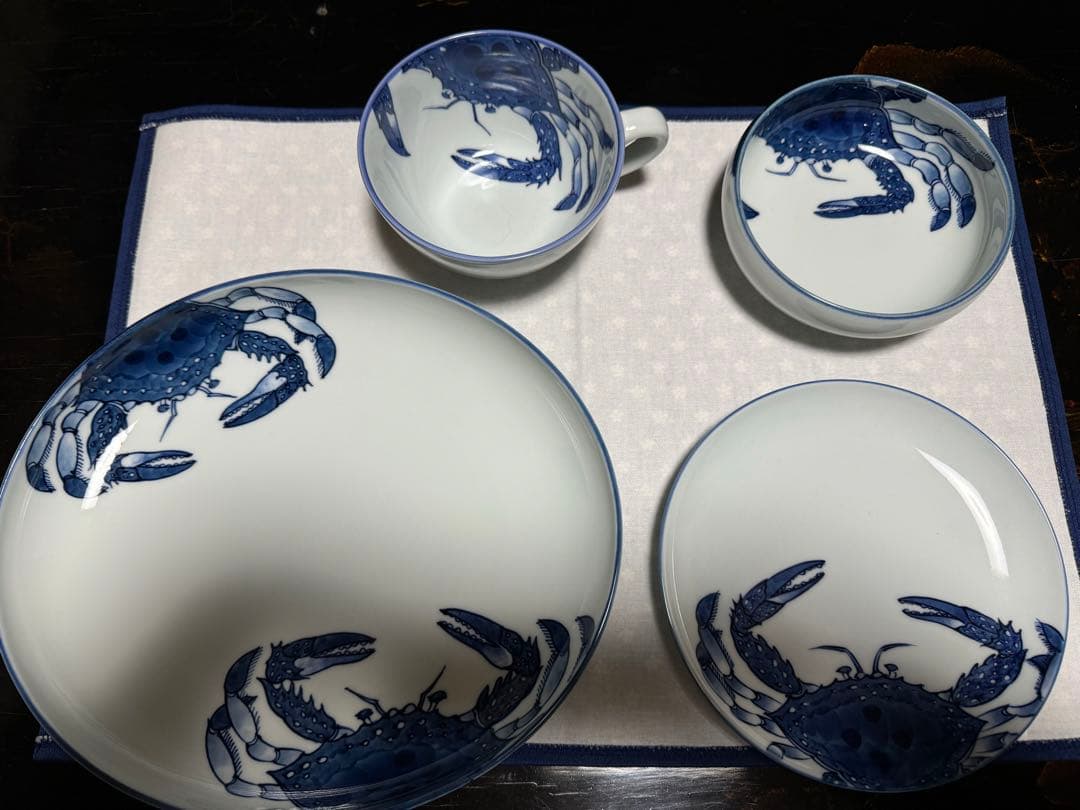 源右衛門　青赤カニ柄 食器セット
