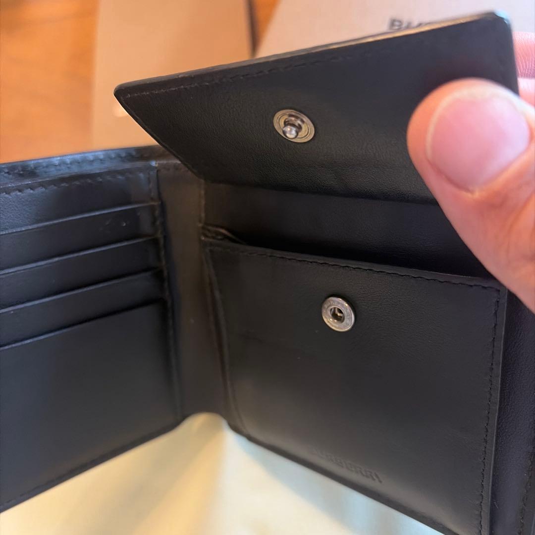 BURBERRY 二つ折り財布 ブラック レザー