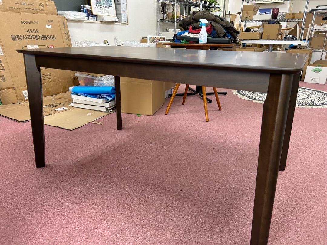 モデルルーム展示品木製ダイニングテーブル