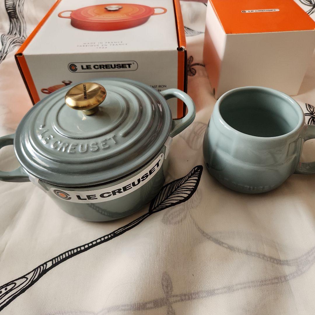 ルクルーゼ　ココットロンド１４cm　マグカップセット