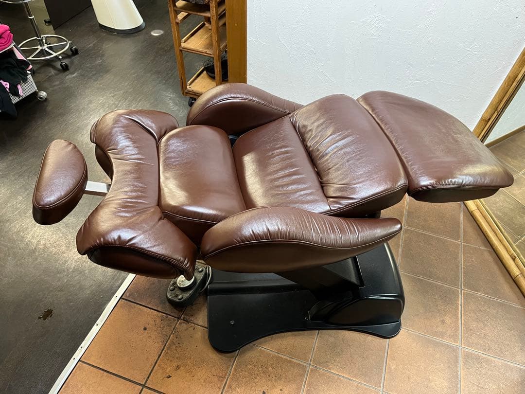 タカラベルモントチェア