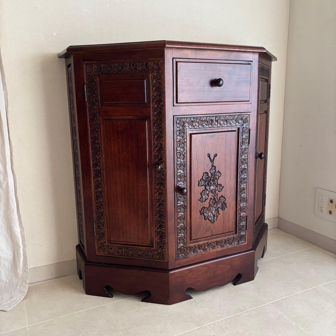 アンティーク　ヨーロピアン　彫刻　コンソール　飾り棚　キャビネット